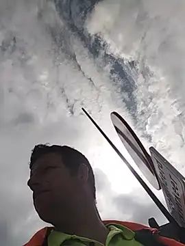 Snapshot of Knuffelstaaf123 chatting on 06/16/26, 08:28 Knuffelstaaf123 online show from 06/16/26, 08:28