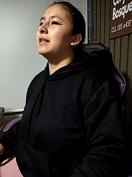 Cute Penelope online show from 11/27/25, 11:23