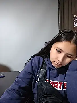 Cute Penelope online show from 07/17/26, 11:06