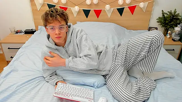 Fandi 777 online show from 01/05/25, 05:20