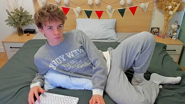 Fandi 777 online show from 02/03/25, 11:42