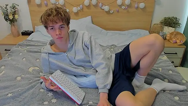 Fandi 777 online show from 03/20/25, 10:10