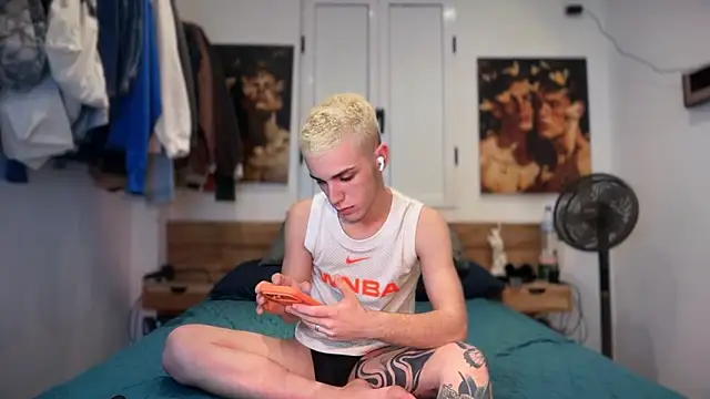 Cristian Delgado online show from 03/29/26, 04:45