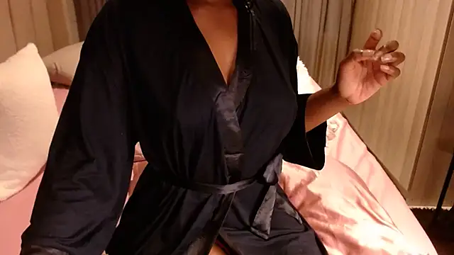 Snapshot of BabyBarbee chatting on 12/02/25, 11:45 BabyBarbee online show from 12/02/25, 11:45