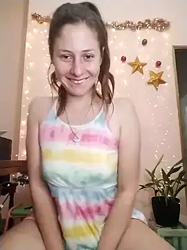 Snapshot of lucecitafantasy2 chatting on 12/20/24, 11:05 lucecitafantasy2 online show from 12/20/24, 11:05