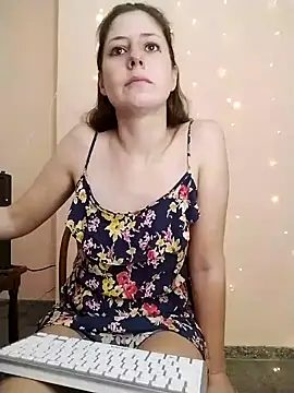 Snapshot of lucecitafantasy2 chatting on 03/04/25, 01:49 lucecitafantasy2 online show from 03/04/25, 01:49