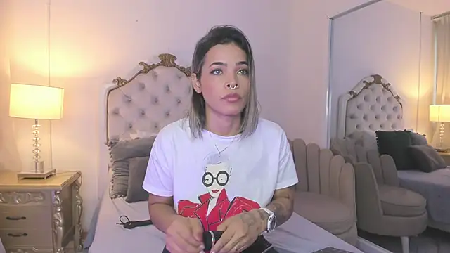 lexa 25  online show from 10/03/25, 12:02