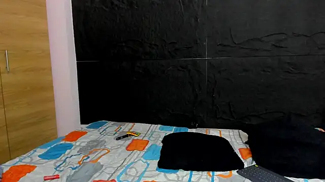 Snapshot of emakross chatting on 12/13/24, 03:38 emakross online show from 12/13/24, 03:38