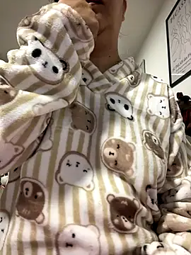 Snapshot of ruby_santana777 chatting on 12/15/25, 12:42 ruby santana777 online show from 12/15/25, 12:42