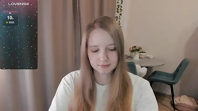 Snapshot of Alyaley chatting on 03/08/26, 01:15 Alyaley online show from 03/08/26, 01:15