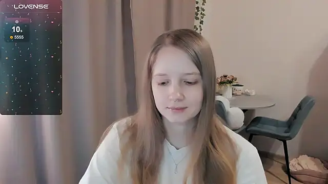 Snapshot of Alyaley chatting on 03/13/26, 06:36 Alyaley online show from 03/13/26, 06:36