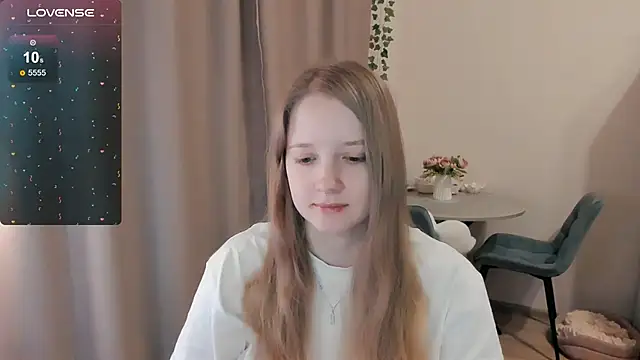 Snapshot of Alyaley chatting on 04/16/26, 12:11 Alyaley online show from 04/16/26, 12:11