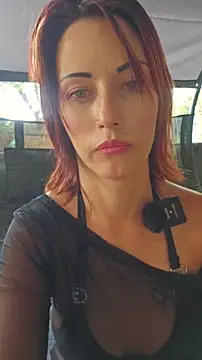 Snapshot of Astoria_Moon chatting on 12/04/25, 10:46 Astoria Moon online show from 12/04/25, 10:46