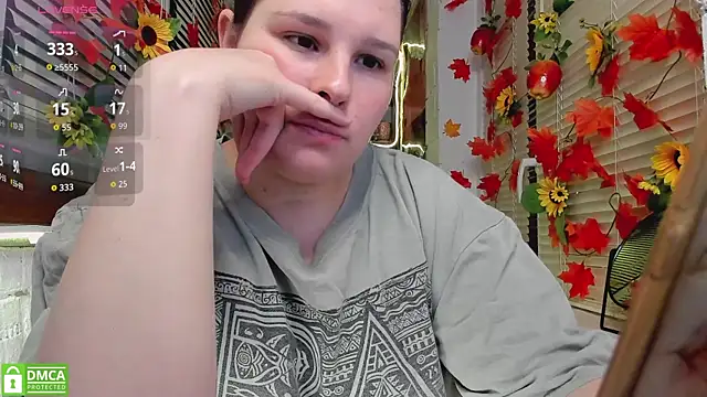 Candys booty online show from 10/19/25, 10:21