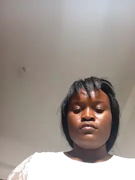Bella045 online show from 12/17/24, 04:43