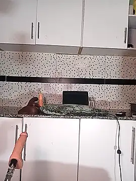 Bella045 online show from 11/06/25, 12:22