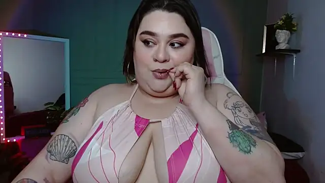 tiffany laurens online show from 12/07/24, 06:21