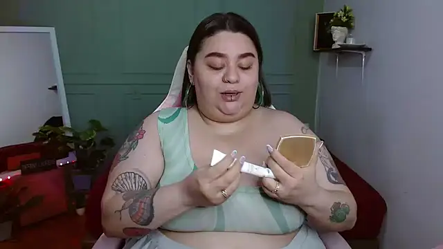 tiffany laurens online show from 12/28/24, 05:23