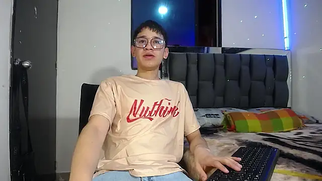 Snapshot of Mr_daren_ chatting on 01/31/25, 06:03 Mr daren online show from 01/31/25, 06:03