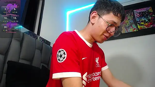 Snapshot of Mr_daren_ chatting on 02/02/25, 12:09 Mr daren online show from 02/02/25, 12:09