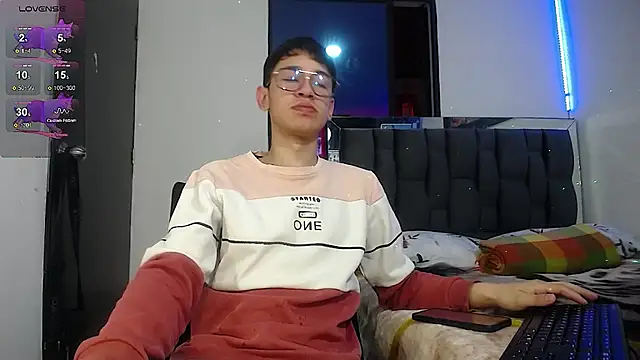 Snapshot of Mr_daren_ chatting on 02/04/25, 05:45 Mr daren online show from 02/04/25, 05:45