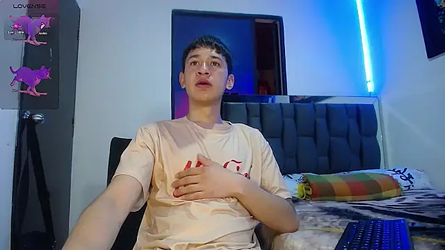 Snapshot of Mr_daren_ chatting on 02/07/25, 07:17 Mr daren online show from 02/07/25, 07:17