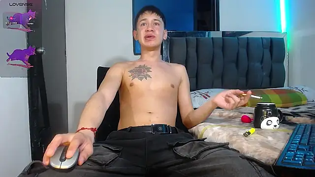 Snapshot of Mr_daren_ chatting on 02/13/25, 09:06 Mr daren online show from 02/13/25, 09:06