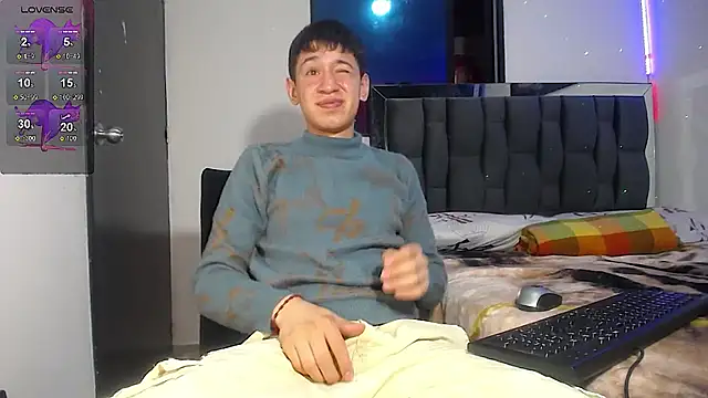 Snapshot of Mr_daren_ chatting on 02/26/25, 07:16 Mr daren online show from 02/26/25, 07:16