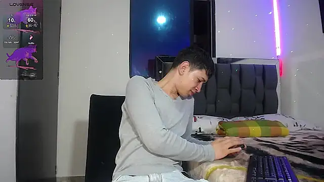 Snapshot of Mr_daren_ chatting on 02/27/25, 05:36 Mr daren online show from 02/27/25, 05:36