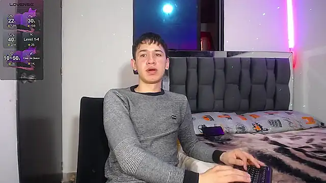 Snapshot of Mr_daren_ chatting on 03/03/25, 05:07 Mr daren online show from 03/03/25, 05:07