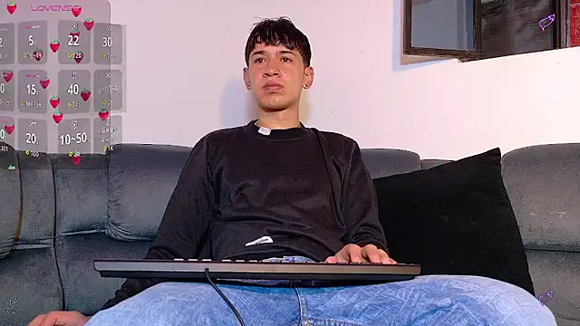 Snapshot of Mr_daren_ chatting on 10/02/25, 05:20 Mr daren online show from 10/02/25, 05:20