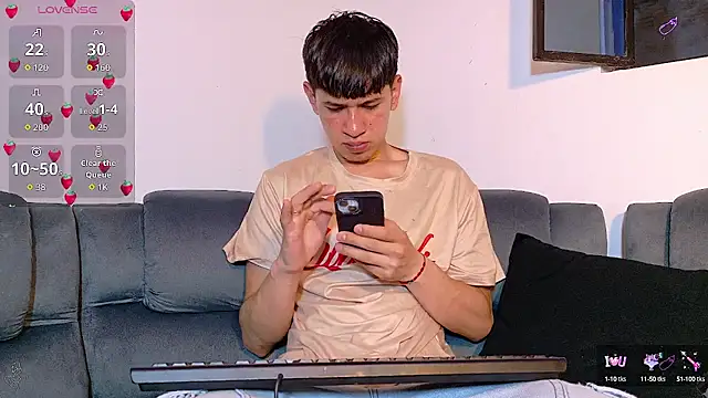 Snapshot of Mr_daren_ chatting on 10/03/25, 04:59 Mr daren online show from 10/03/25, 04:59