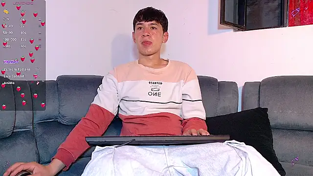 Snapshot of Mr_daren_ chatting on 10/17/25, 05:26 Mr daren online show from 10/17/25, 05:26