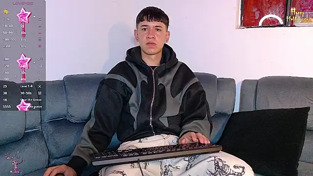 Snapshot of Mr_daren_ chatting on 10/20/25, 06:08 Mr daren online show from 10/20/25, 06:08