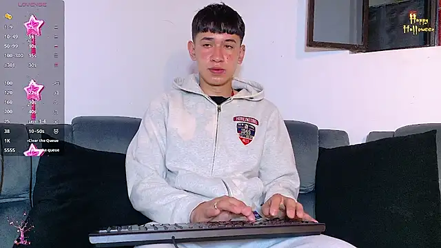 Snapshot of Mr_daren_ chatting on 10/23/25, 05:12 Mr daren online show from 10/23/25, 05:12