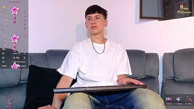 Snapshot of Mr_daren_ chatting on 10/24/25, 05:20 Mr daren online show from 10/24/25, 05:20