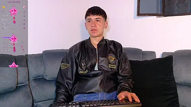 Snapshot of Mr_daren_ chatting on 11/04/25, 06:29 Mr daren online show from 11/04/25, 06:29