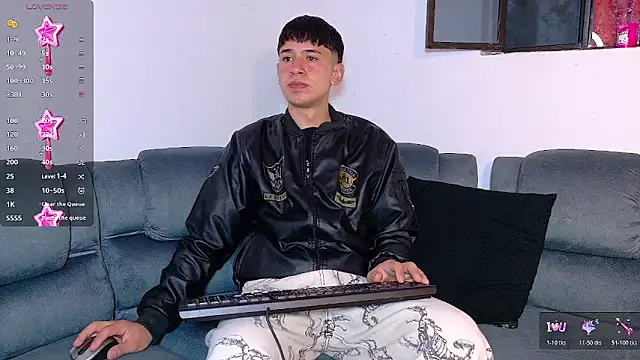 Snapshot of Mr_daren_ chatting on 11/17/25, 07:08 Mr daren online show from 11/17/25, 07:08