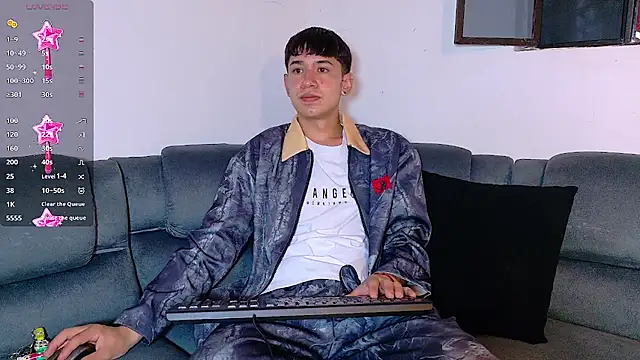 Snapshot of Mr_daren_ chatting on 11/28/25, 07:16 Mr daren online show from 11/28/25, 07:16