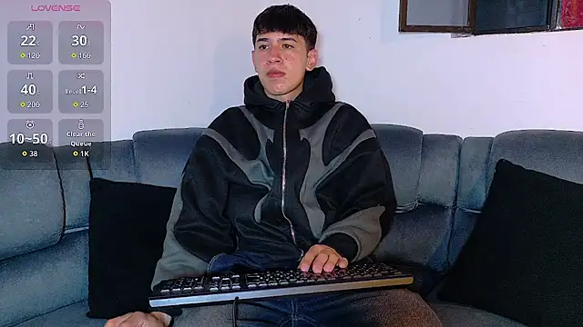 Snapshot of Mr_daren_ chatting on 12/01/25, 07:08 Mr daren online show from 12/01/25, 07:08