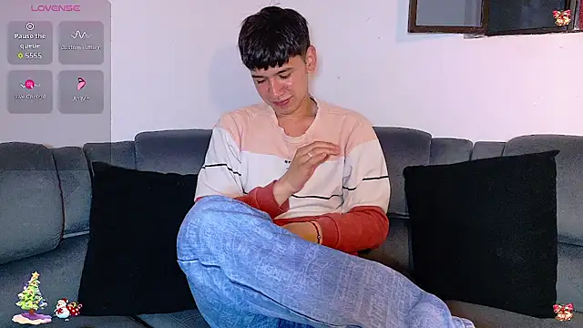 Snapshot of Mr_daren_ chatting on 12/02/25, 07:09 Mr daren online show from 12/02/25, 07:09