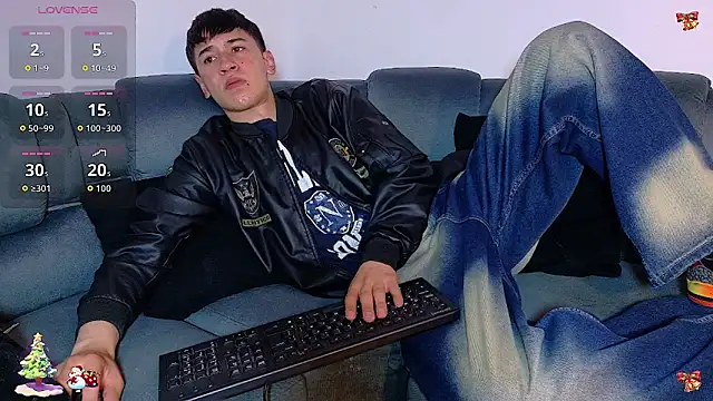 Mr daren  online show from 12/17/25, 08:04