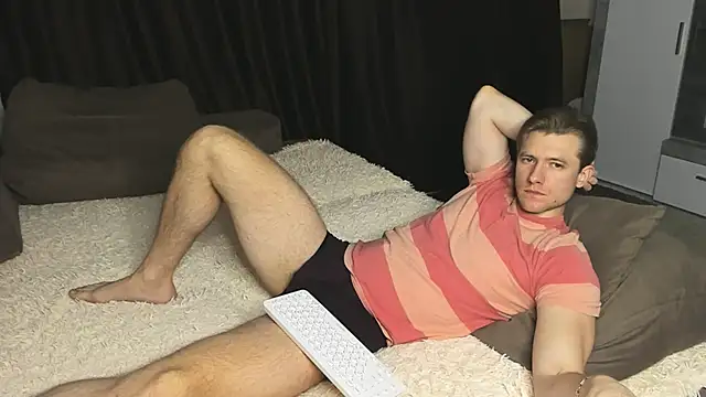 Snapshot of EthanPinkman chatting on 12/11/24, 08:58 EthanPinkman online show from 12/11/24, 08:58