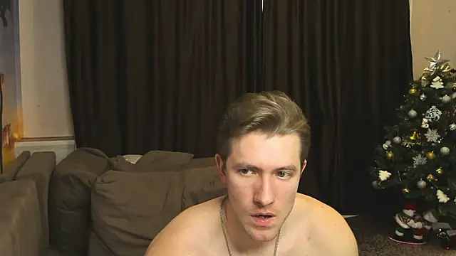 Snapshot of EthanPinkman chatting on 12/22/24, 09:44 EthanPinkman online show from 12/22/24, 09:44