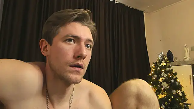 Snapshot of EthanPinkman chatting on 12/25/24, 10:28 EthanPinkman online show from 12/25/24, 10:28