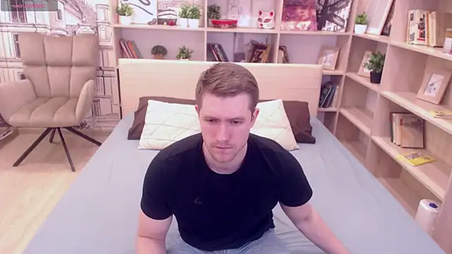 Snapshot of EthanPinkman chatting on 03/14/25, 03:26 EthanPinkman online show from 03/14/25, 03:26