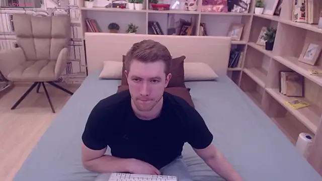 Snapshot of EthanPinkman chatting on 03/14/25, 09:35 EthanPinkman online show from 03/14/25, 09:35