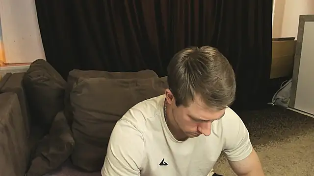 Snapshot of EthanPinkman chatting on 03/17/25, 07:13 EthanPinkman online show from 03/17/25, 07:13