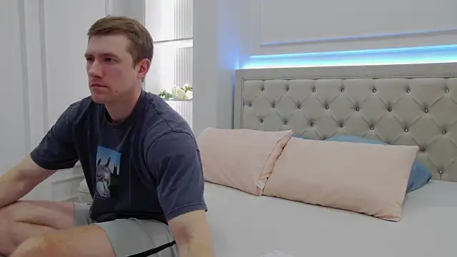 Snapshot of EthanPinkman chatting on 09/21/25, 04:47 EthanPinkman online show from 09/21/25, 04:47