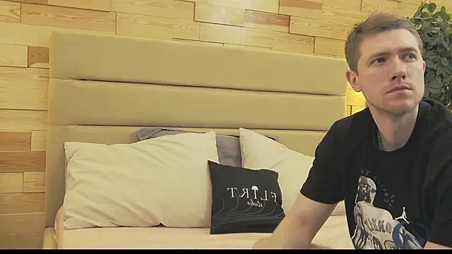 Snapshot of EthanPinkman chatting on 11/29/25, 04:26 EthanPinkman online show from 11/29/25, 04:26